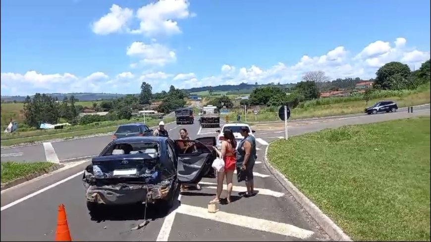 Três acidentes de trânsito são registrados no mesmo dia em São Sebastião do Paraíso