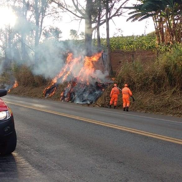 Bombeiros combatem diversos focos de incêndio florestal em Guaxupé e região