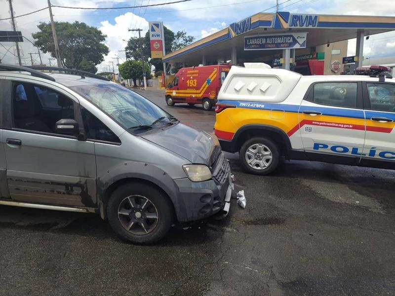 Acidente deixa motociclista ferida em Guaxupé