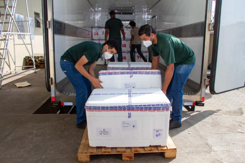 Minas tem recorde de recebimento de vacinas em junho