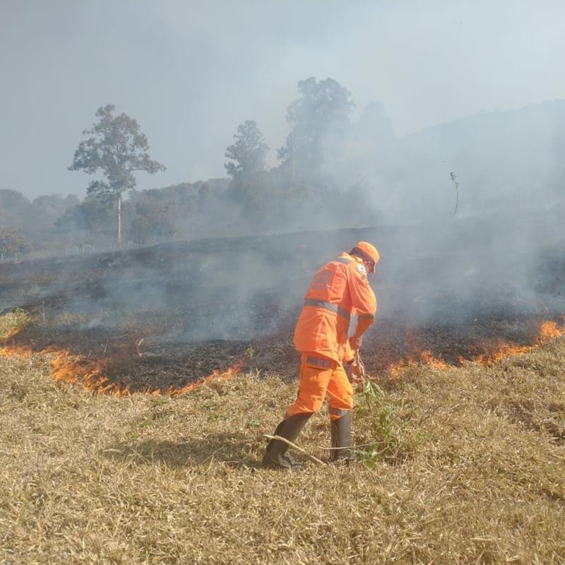 Incêndios em Guaranésia queimaram 35 hectares de vegetação