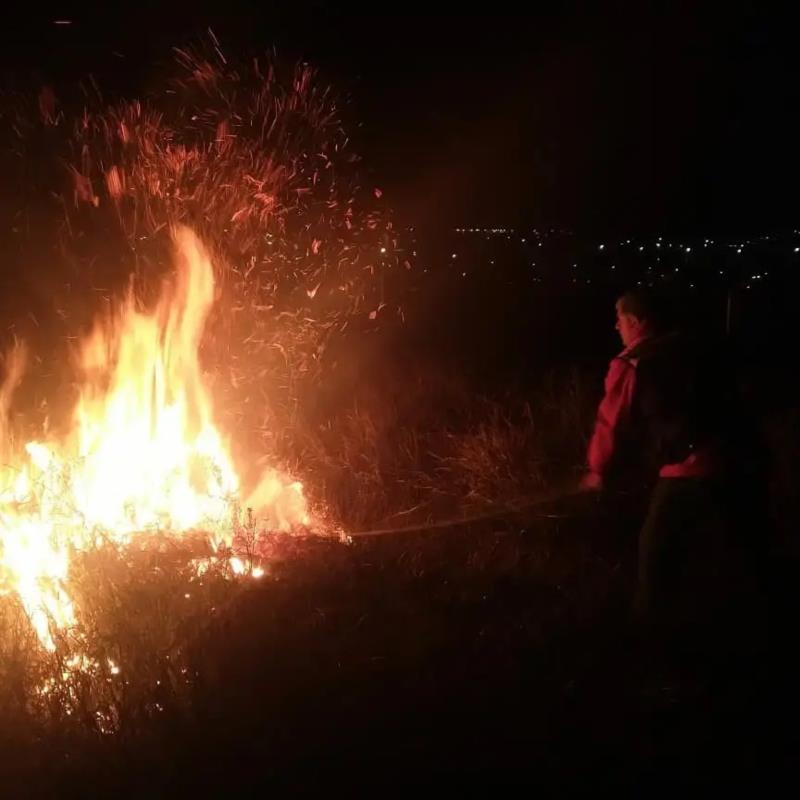 Incêndios de grandes proporções continuam devastando vegetações em Guaxupé e na região