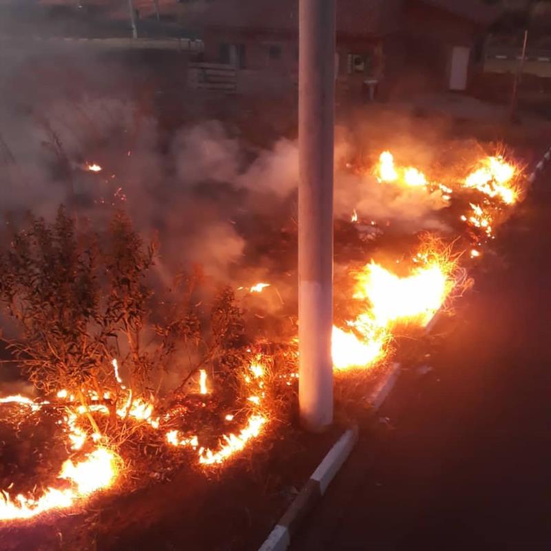 Bombeiros combatem diversos incêndios em vegetação em Guaxupé e região neste sábado