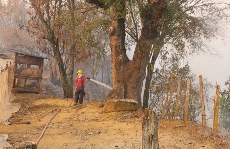 Incêndios deixam Guaxupé tomada por fumaça