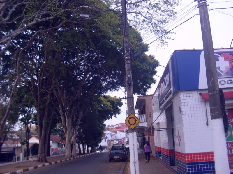 Vereador Didinho promove encontro do prefeito com moradores da Praça Estevam Franchi