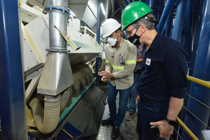 Governador se reúne com produtores de café em Guaxupé