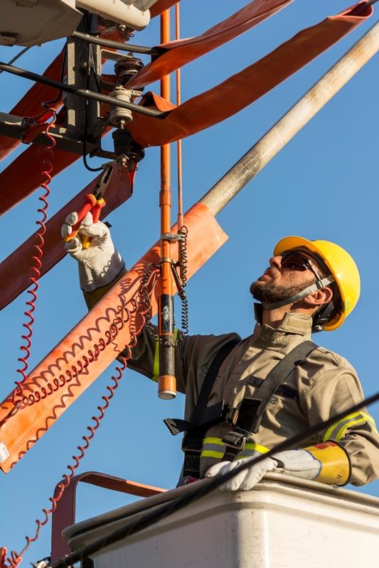 Cemig realiza obras de melhoria da rede elétrica de Guaxupé na sexta-feira