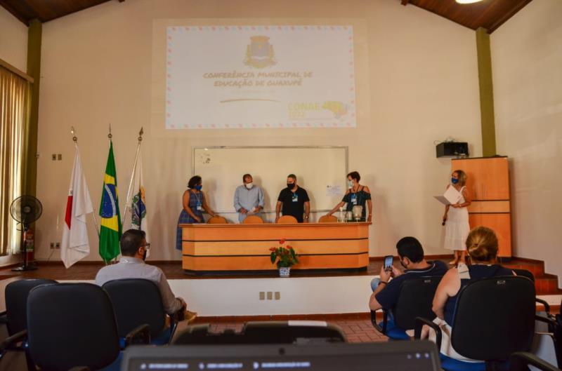 Guaxupé realizou etapa municipal da Conferência Nacional de Educação