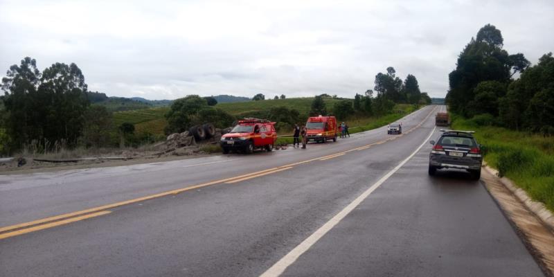 Acidente com caminhão deixa vítima em São Pedro da União