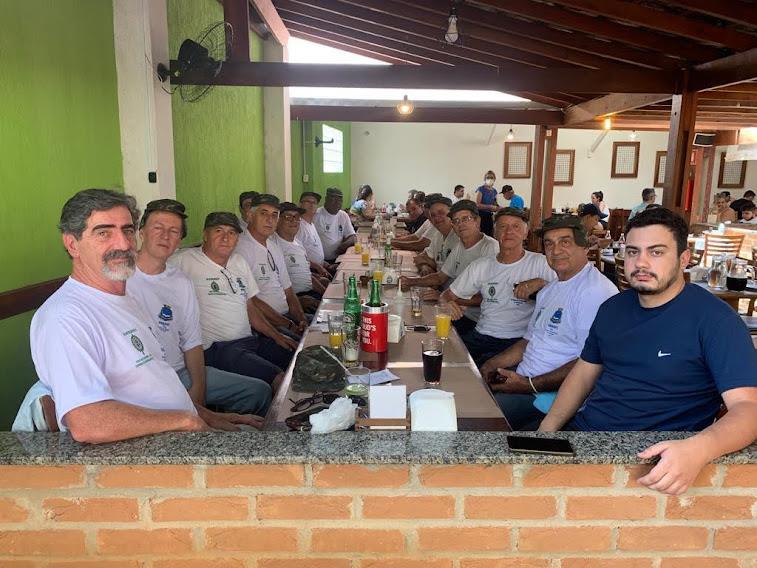 Capitão Rabelo é homenageado por ex-atiradores do Tiro de Guerra em Guaxupé