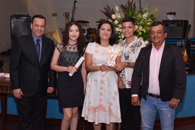 Master Promoções e Pesquisas premia os melhores do ano em Guaxupé