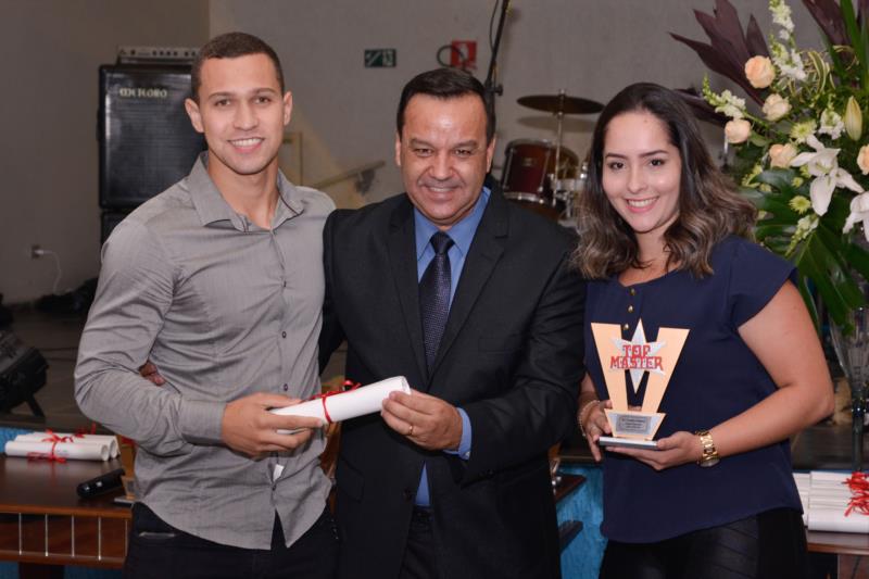 Master Promoções e Pesquisas premia os melhores do ano em Guaxupé