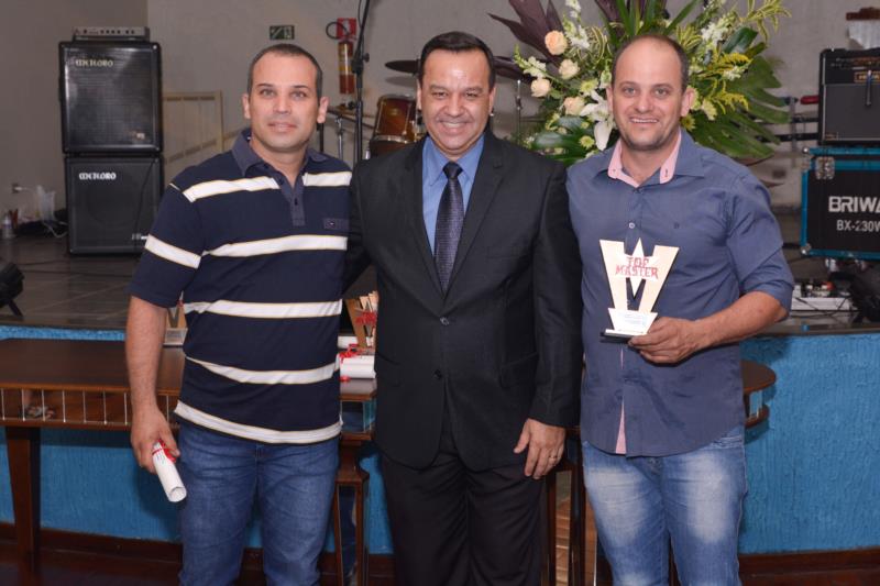 Master Promoções e Pesquisas premia os melhores do ano em Guaxupé