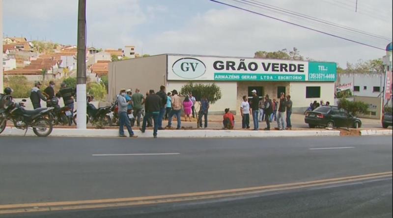 Produtores continuam sem receber de empresa por sacas de café em Muzambinho