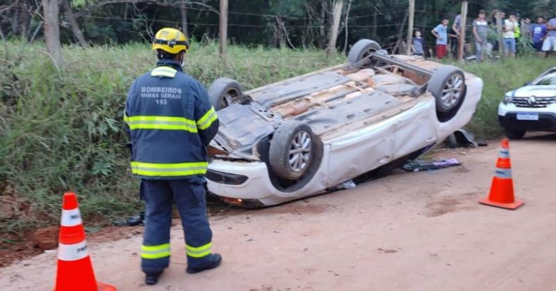 Capotamento na zona rural de Juruaia leva mulher a óbito