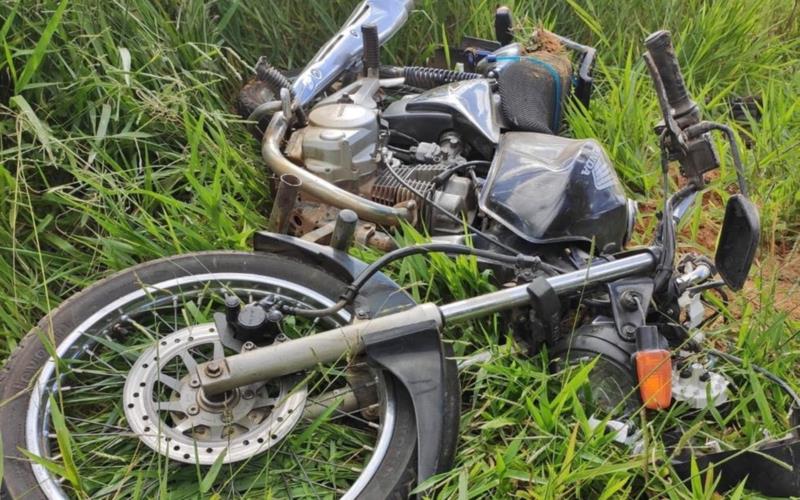 Lavrador de 75 anos morre após batida entre moto e caminhonete na MG-446, em Muzambinho