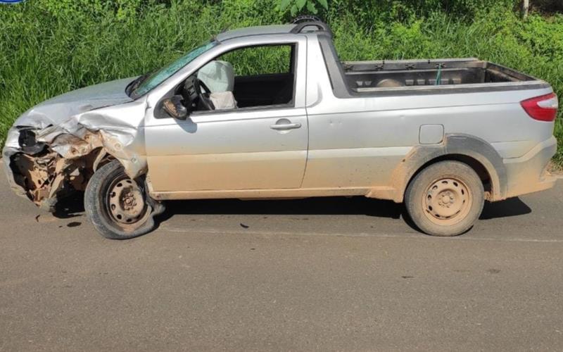 Lavrador de 75 anos morre após batida entre moto e caminhonete na MG-446, em Muzambinho