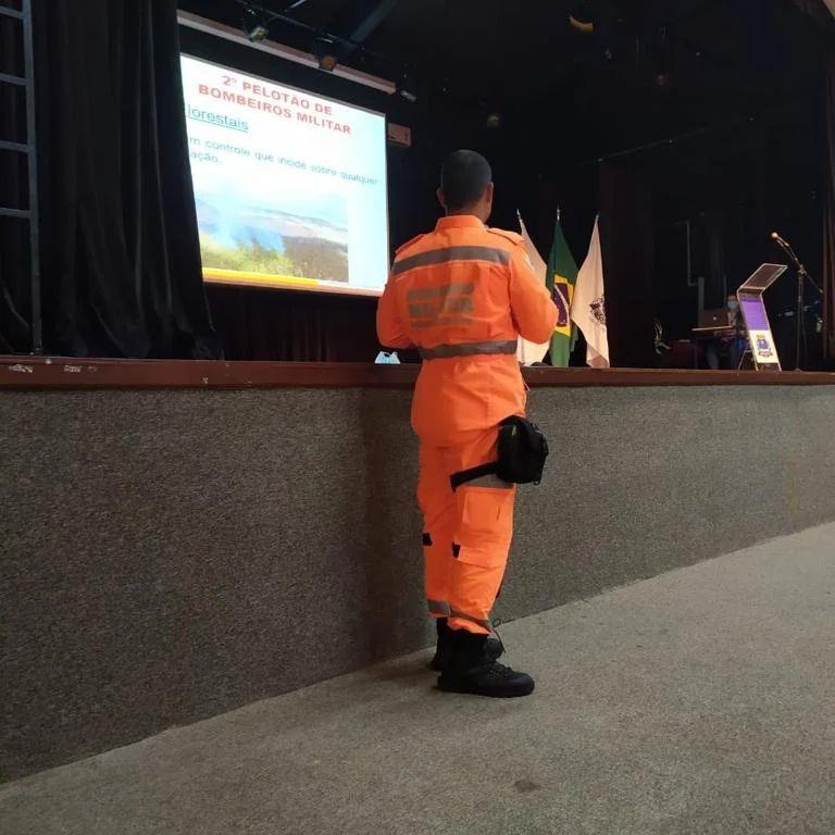 Reunião entre o Corpo de Bombeiros de Guaxupé e o G.G.I.M.  definiu estratégias de atuação no período de estiagem