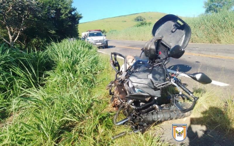 Acidente na MG-184, em Conceição da Aparecida, deixa Militar do Exército ferido