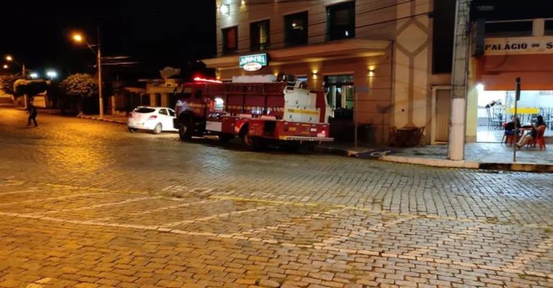 Princípio de incêndio em restaurante foi causado por panela de óleo fervente