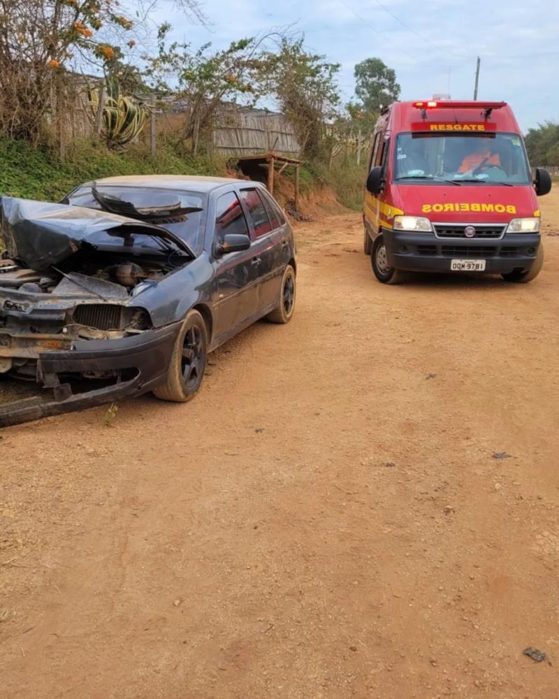 Homem capota veículo na BR-491, próximo à Fazenda Consulta 