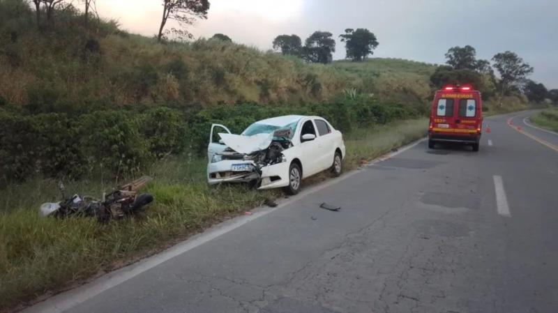 Dois homens perdem a vida na manhã deste sábado na BR-146, em Guaxupé