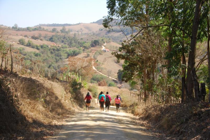 Em Guaxupé, caminhadas e corridas com a equipe Superando Limite melhora a saúde e a autoestima 