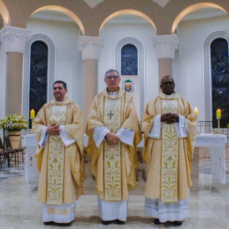 Padre Alexandre, novo Cura da Catedral de Guaxupé, tomou posse nesta quarta-feira 