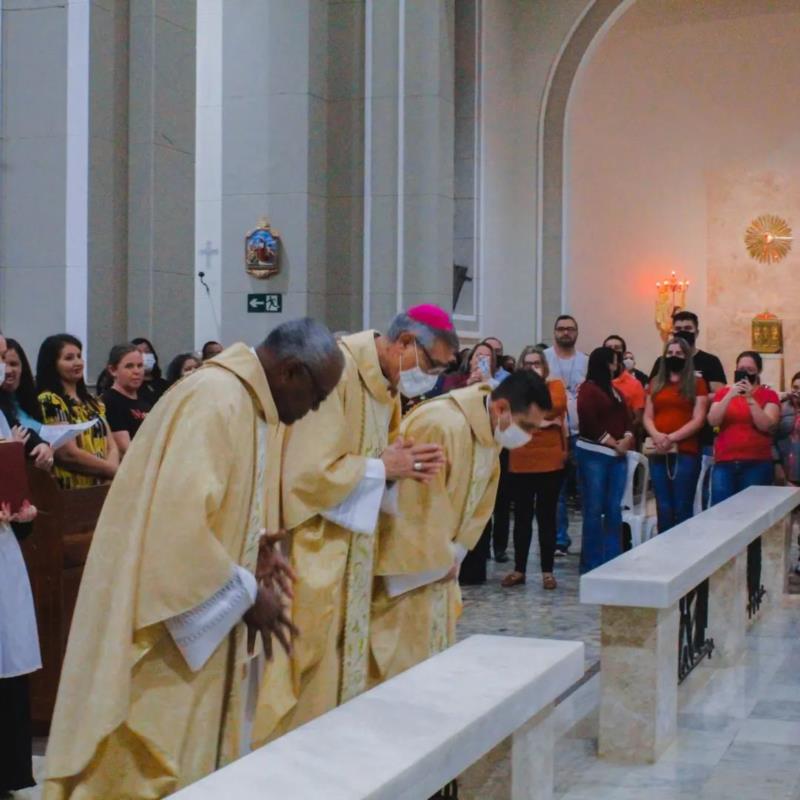 Padre Alexandre, novo Cura da Catedral de Guaxupé, tomou posse nesta quarta-feira 