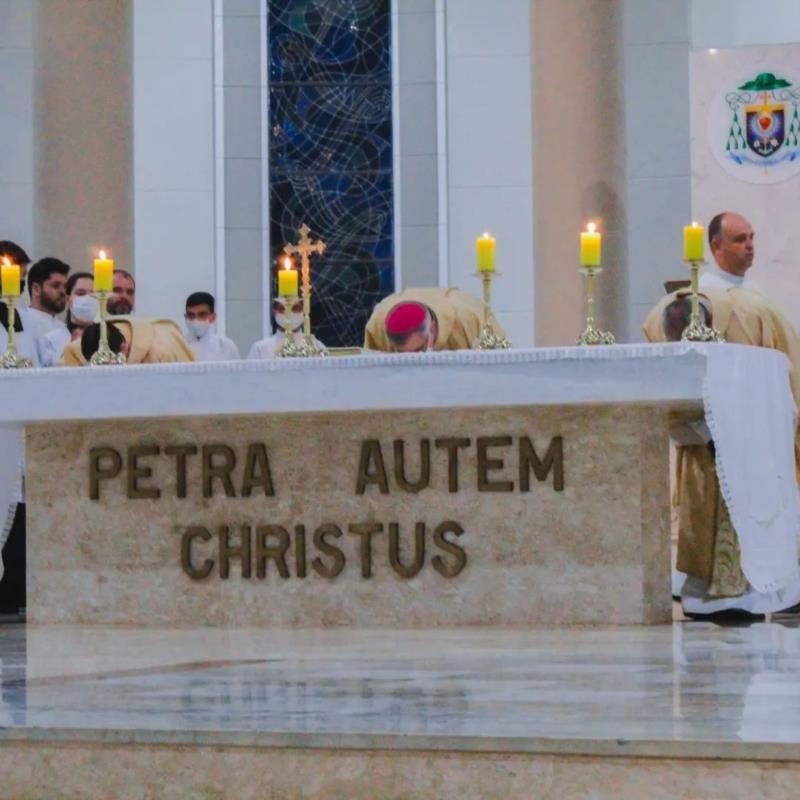 Padre Alexandre, novo Cura da Catedral de Guaxupé, tomou posse nesta quarta-feira 