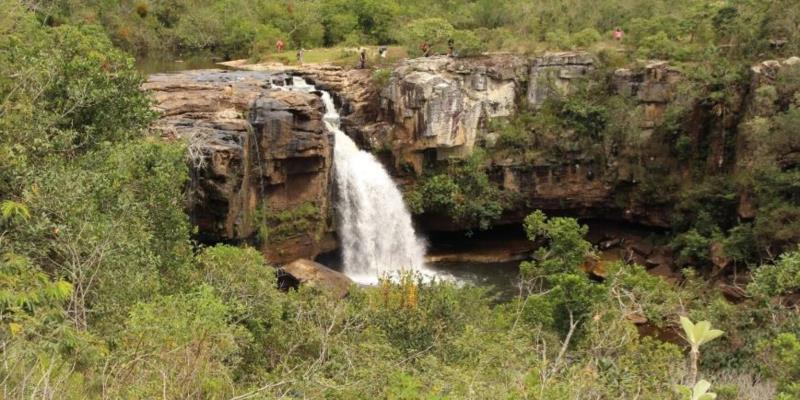 Defesa Civil de Minas alerta para formação de cabeça dágua em rios e cachoeiras no feriado prolongado 