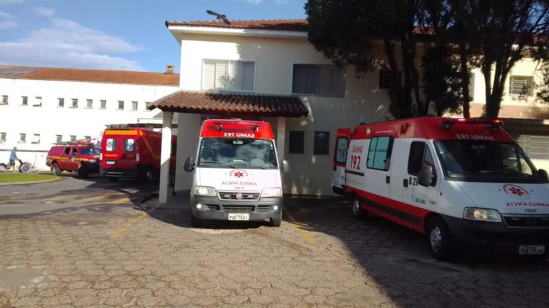 Acidente no Jardim Aeroporto deixa cinco pessoas feridas em Guaxupé