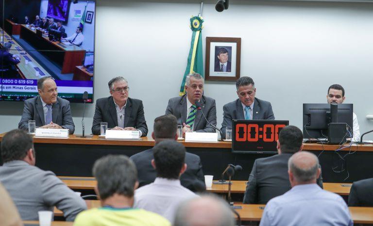 Cafeicultores pedem ajuda para recuperar produção prejudicada por chuvas em Minas