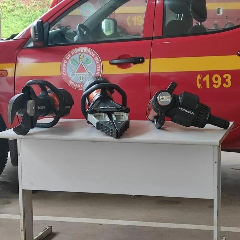 Corpo de Bombeiros de Guaxupé recebe novos equipamentos para resgate através de emenda parlamentar