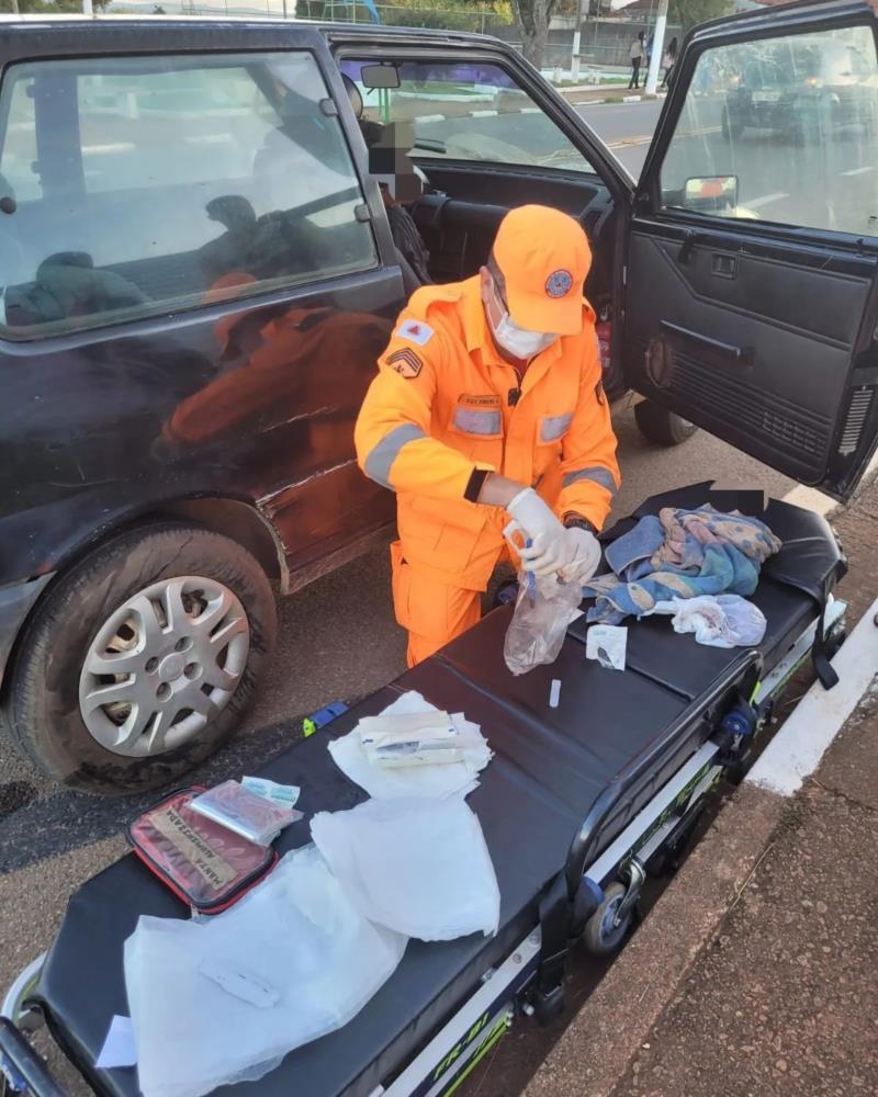 Bebê nasce dentro de veículo em Guaxupé 