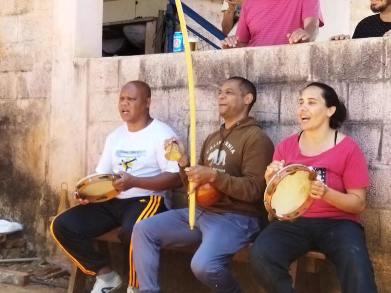 Fazenda de Guaxupé festeja colheita e comemora o Dia do Café