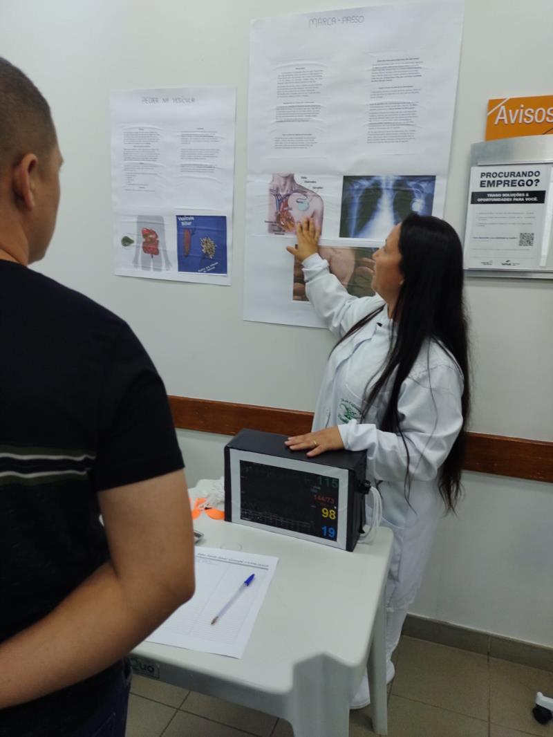 Veterinário e acupunturista ministra palestra no Senac de Guaxupé 