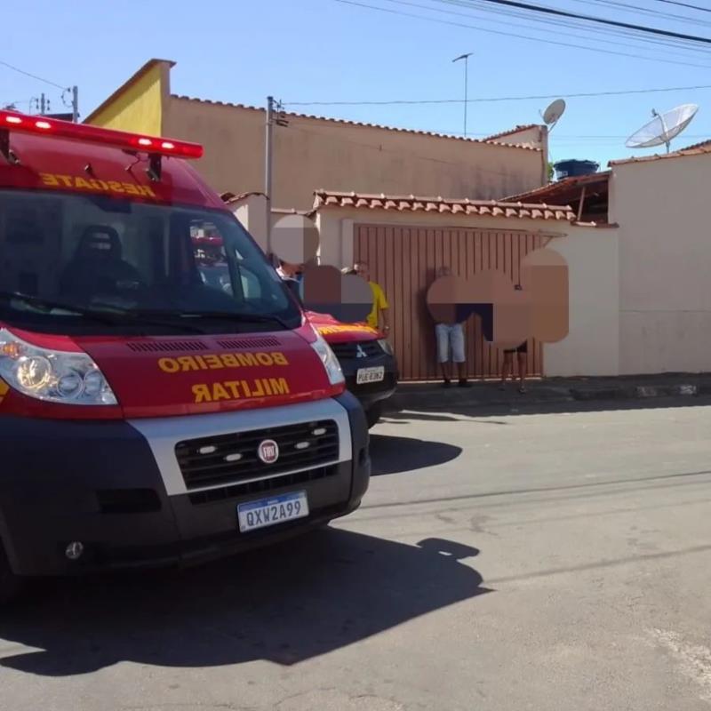 Passageira de 68 anos fica ferida em colisão entre veículos no Bebedouro, em Guaxupé 