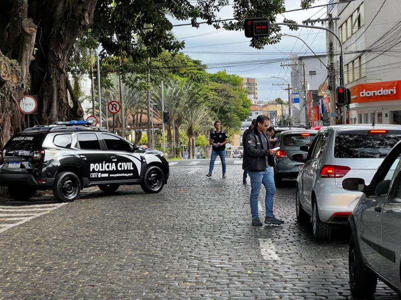 Polícia Civil realiza campanha educativa de trânsito em apoio ao Maio Amarelo 