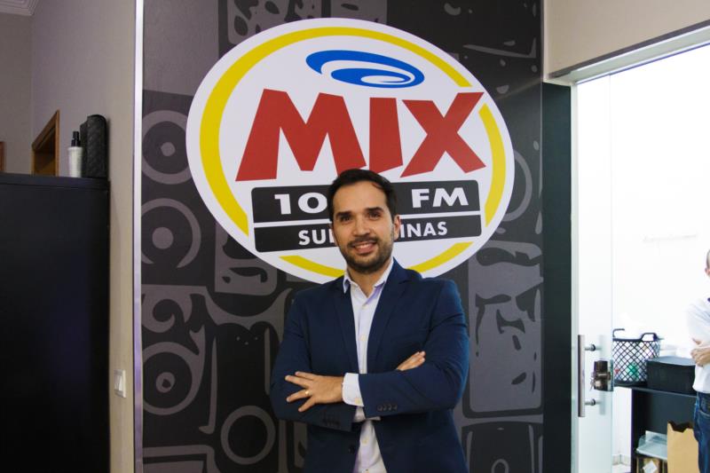 Diretor da Rádio Clube FM de Guaxupé inaugura nova Rádio em Guaranésia 