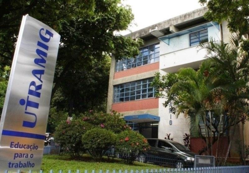 Utramig abre processo seletivo para contratação de professor