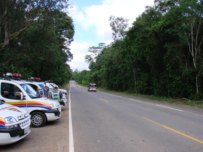 PM promete intensificar blitze em rodovias nos dias de férias em Minas 