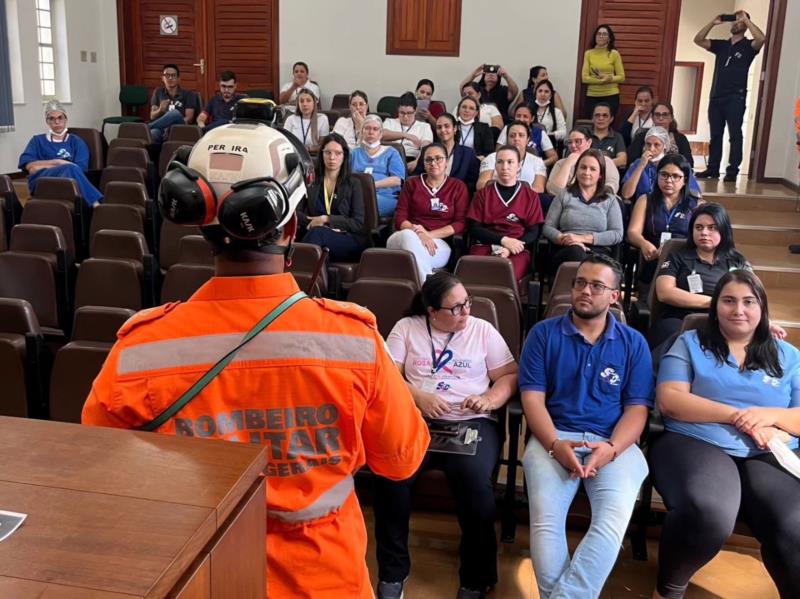 Bombeiros realizam simulado de evacuação na Santa Casa de Guaxupé 