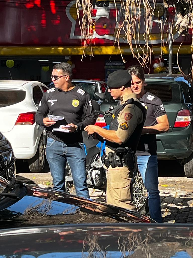 Polícia Civil realiza blits de conscientização ao Agosto Lilás em Guaxupé 