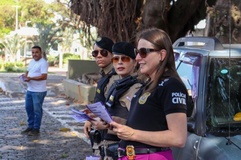 Em Guaxupé, Polícia Civil participa de blitz de conscientização pelo Dia Estadual de Combate ao Feminicídio