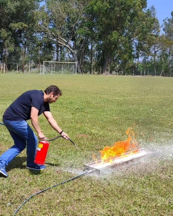 Bombeiros de Guaxupé formam Brigadistas em Muzambinho