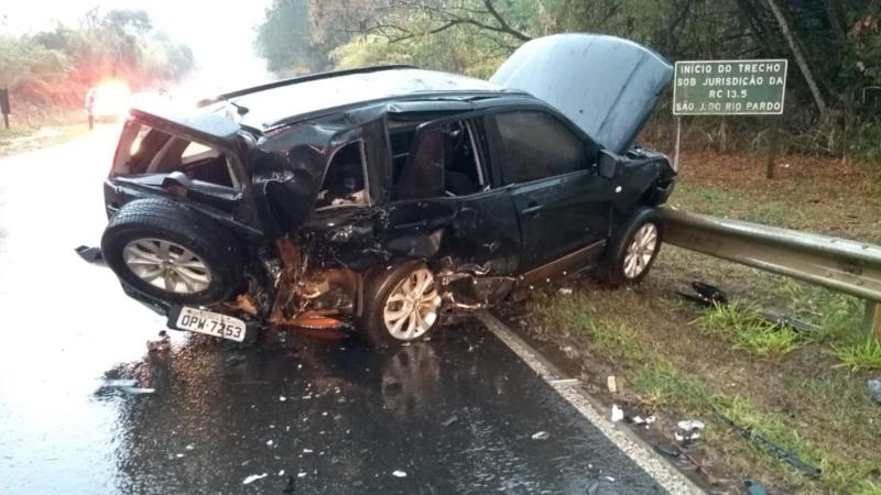 Guaxupeanos morrem e outra pessoa fica ferida em acidente na rodovia de São José do Rio Pardo