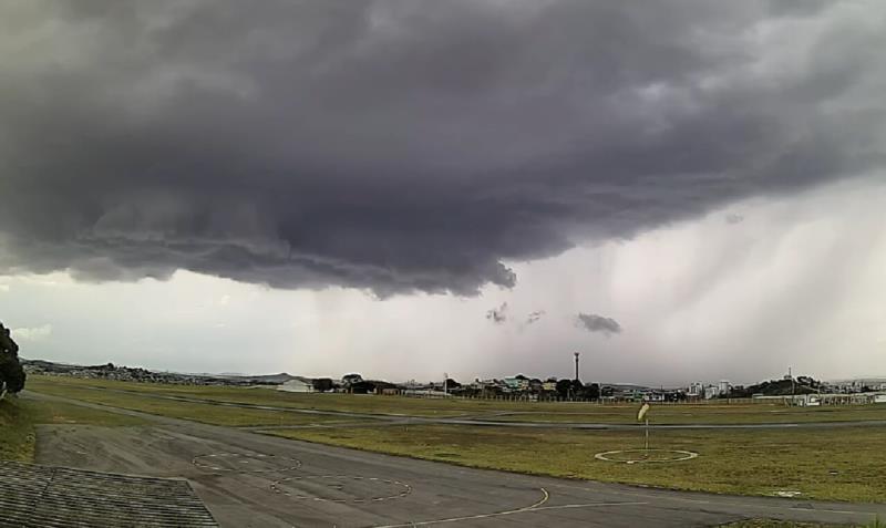 Alerta amarelo: tempestade e granizo podem atingir novamente Guaxupé e mais de 100 cidades em Minas