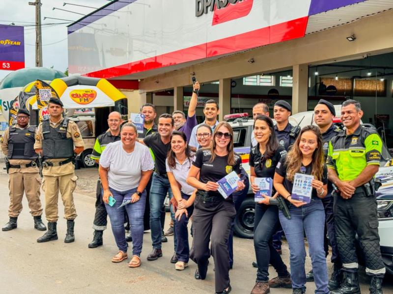 Polícia Civil participa de blitz educativa pelo Novembro Azul em Guaxupé 