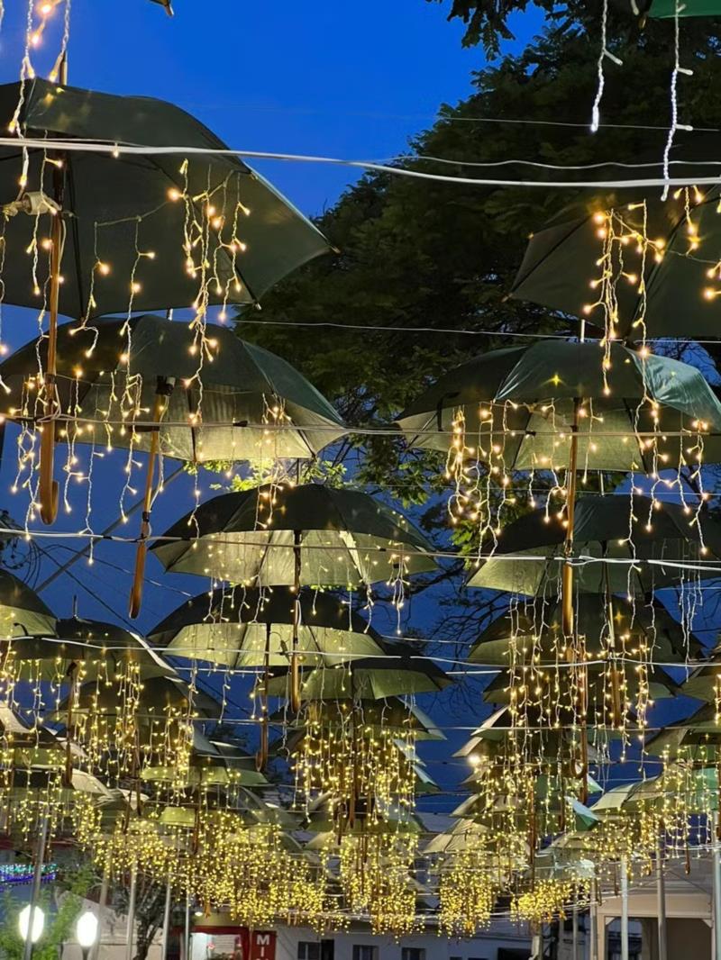 Chuva destrói decoração natalina e de festa de Congada em cidade do Sul de Minas 